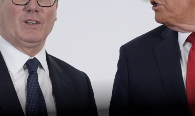 La pasividad de Starmer ante Venezuela es cobardía